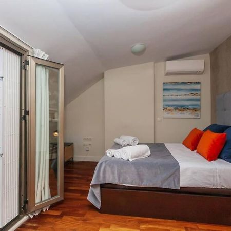 Ferienwohnung Precioso Atico Con Terraza Centro Historico Málaga Exterior foto
