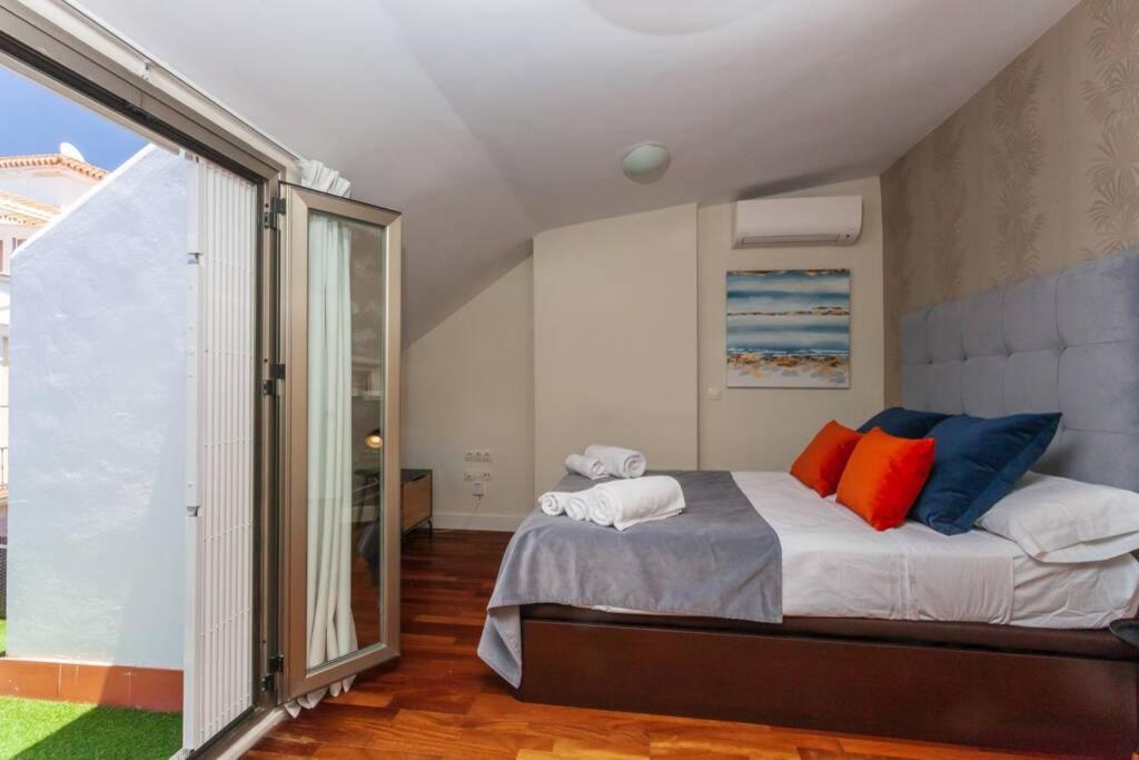 Ferienwohnung Precioso Atico Con Terraza Centro Historico Málaga Exterior foto